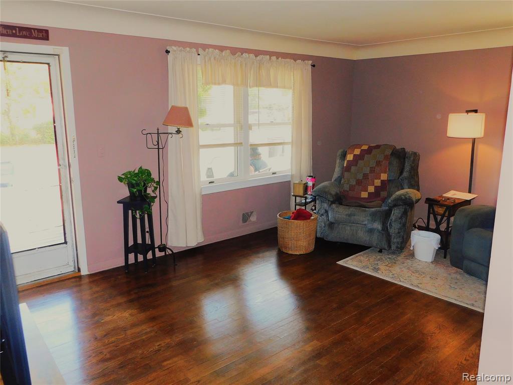825 Pettibone Avenue, Flint, MI 48507 — Photo 14