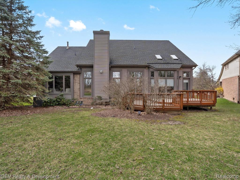 7487 KENNINGTON Boulevard, West Bloomfield, MI — Photo 35