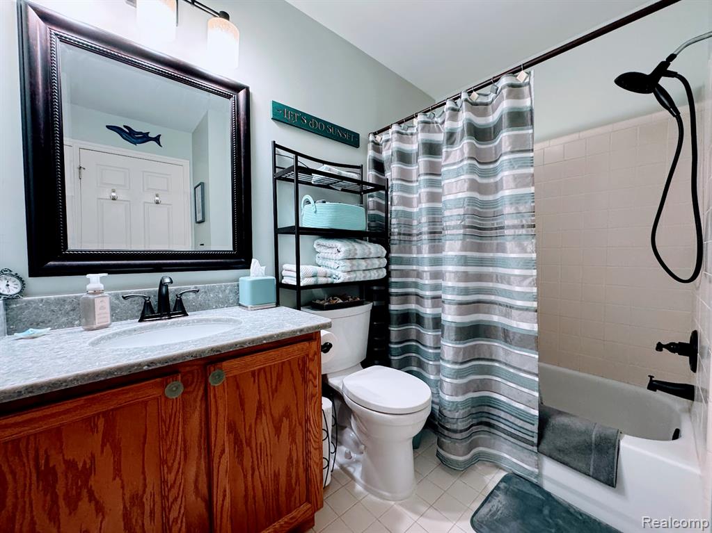 35149 Woodbury Drive, New Baltimore, MI 48047 — Photo 12