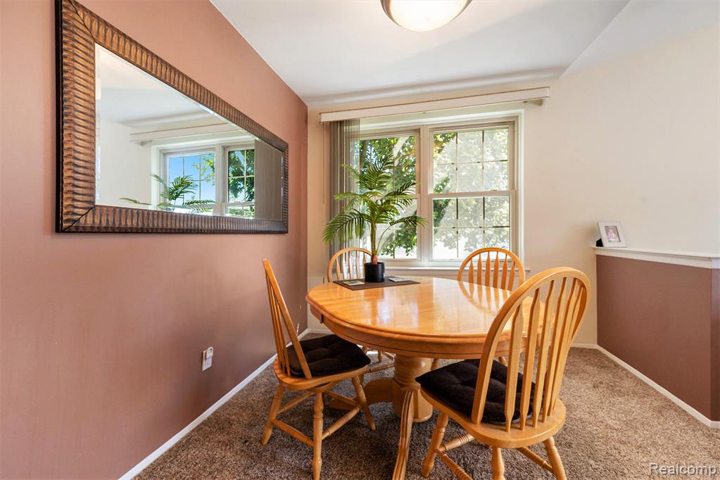 7668 Woodview Drive, Waterford, MI 48327 — Photo 6
