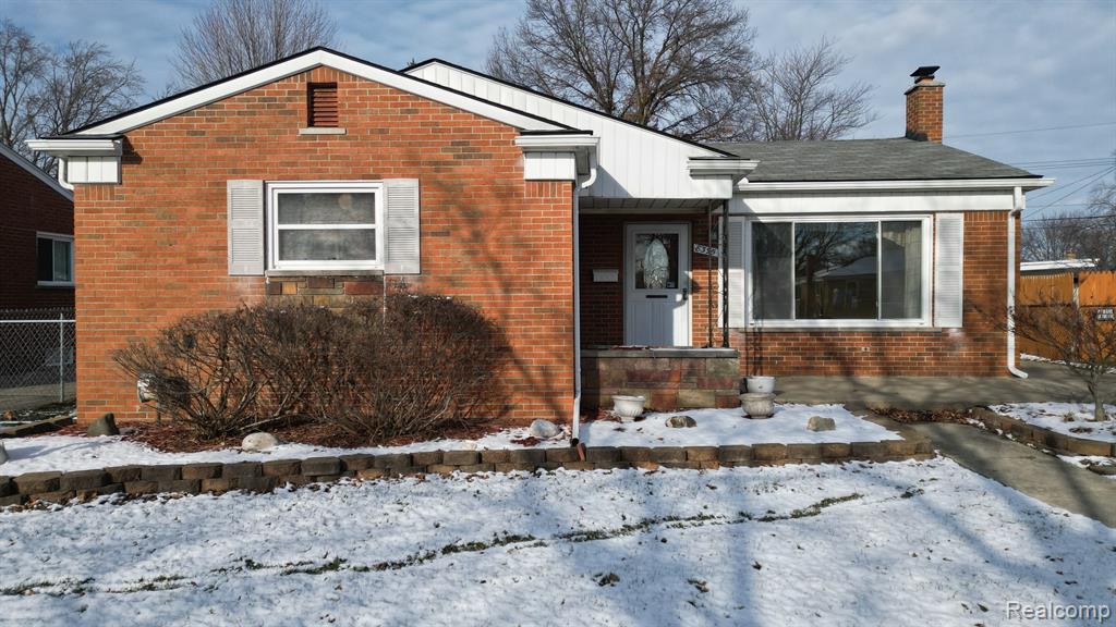 8395 DARLENE Street, Warren, MI 48093 — Photo 2