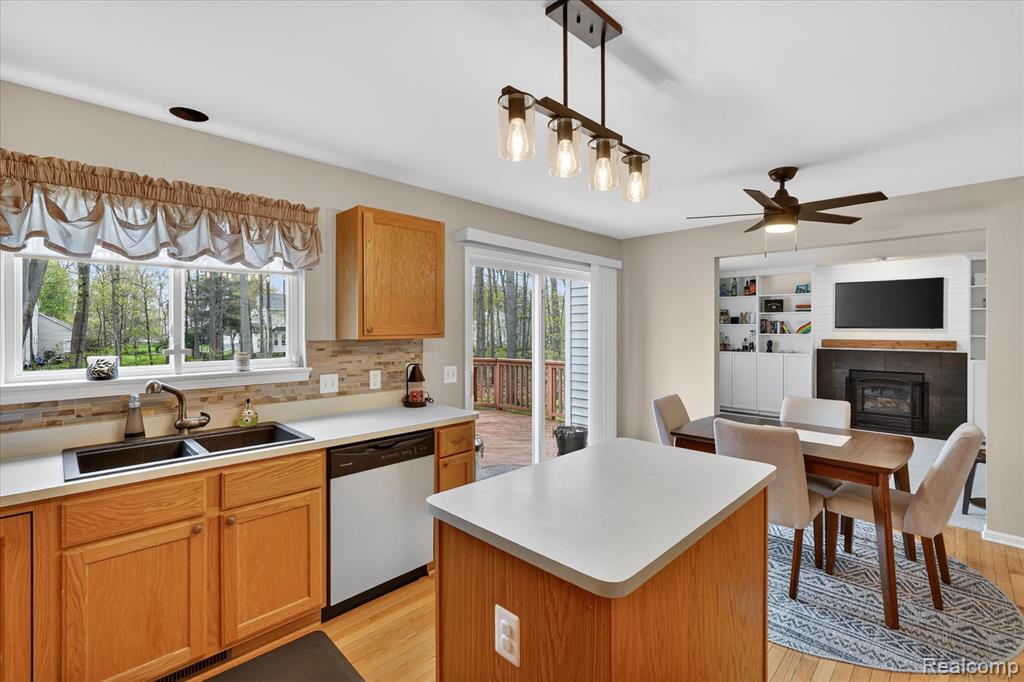 6140 Blue Heron Drive, Howell, MI 48843 — Photo 11