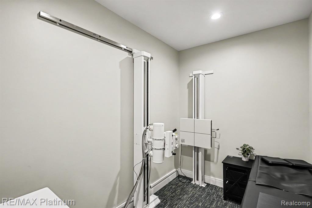 8082 W GRAND RIVER, Brighton, MI 48114 — Photo 13