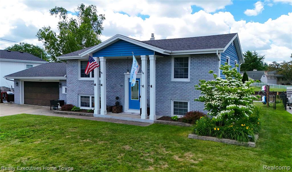 2854 ELMWOOD Street, Port Huron, MI 48060 — Photo 45
