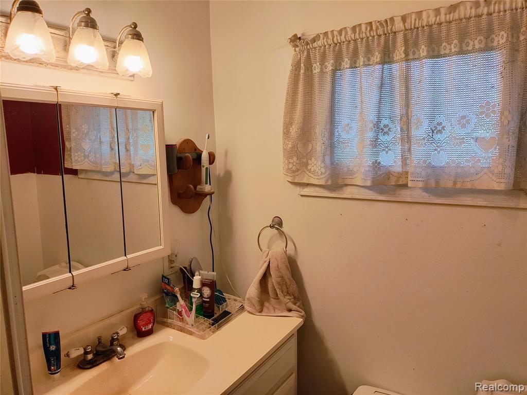 3310 E Pierson Road, Flint, MI 48506 — Photo 10