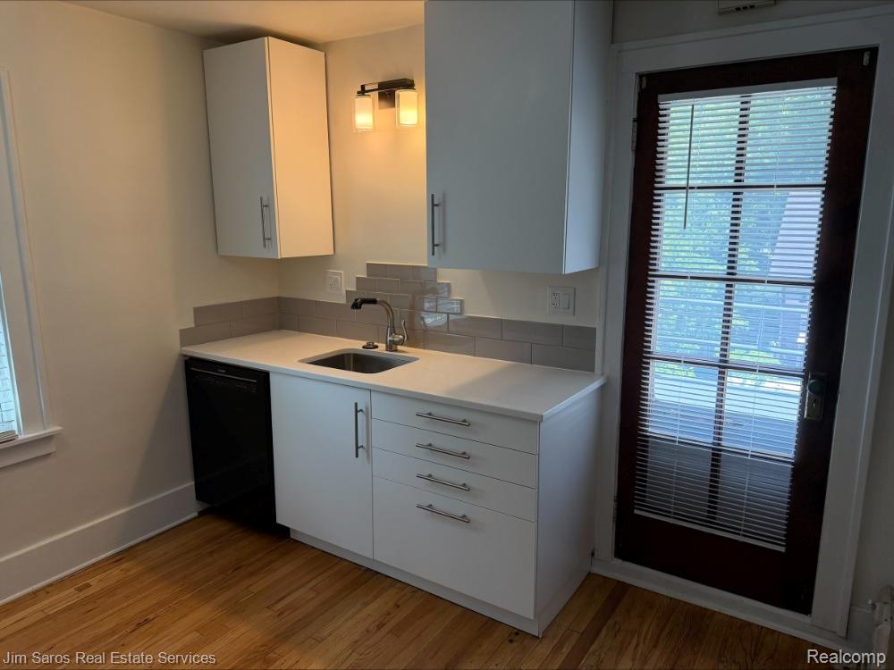 851 Saint Clair Avenue, Grosse Pointe, MI 48230 — Photo 4