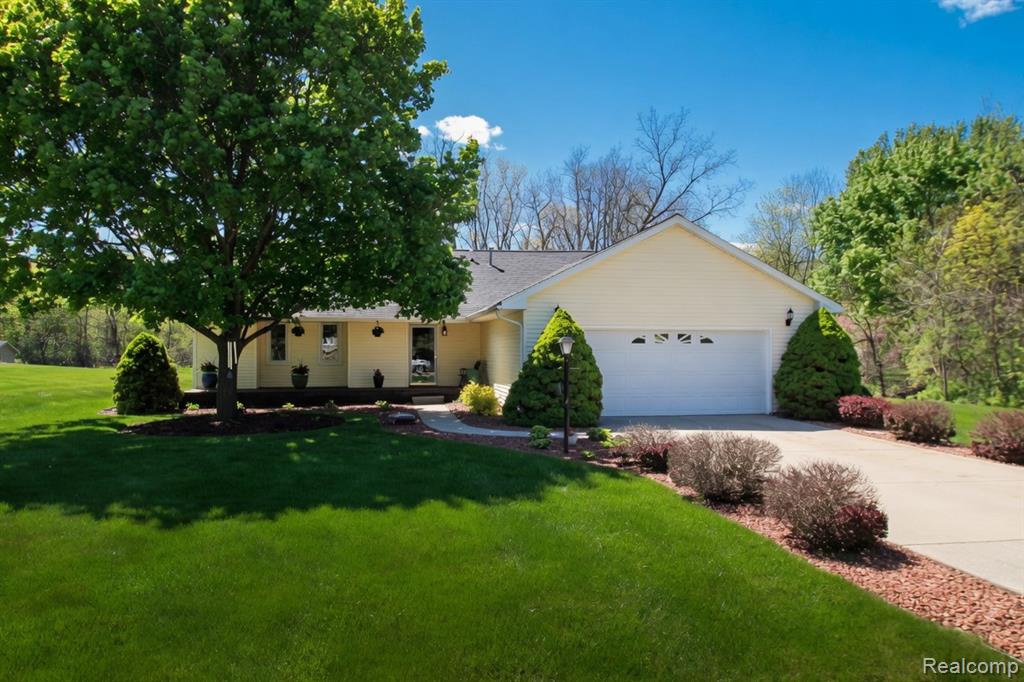 8336 Rondale Drive, Grand Blanc, MI 48439 — Photo 34