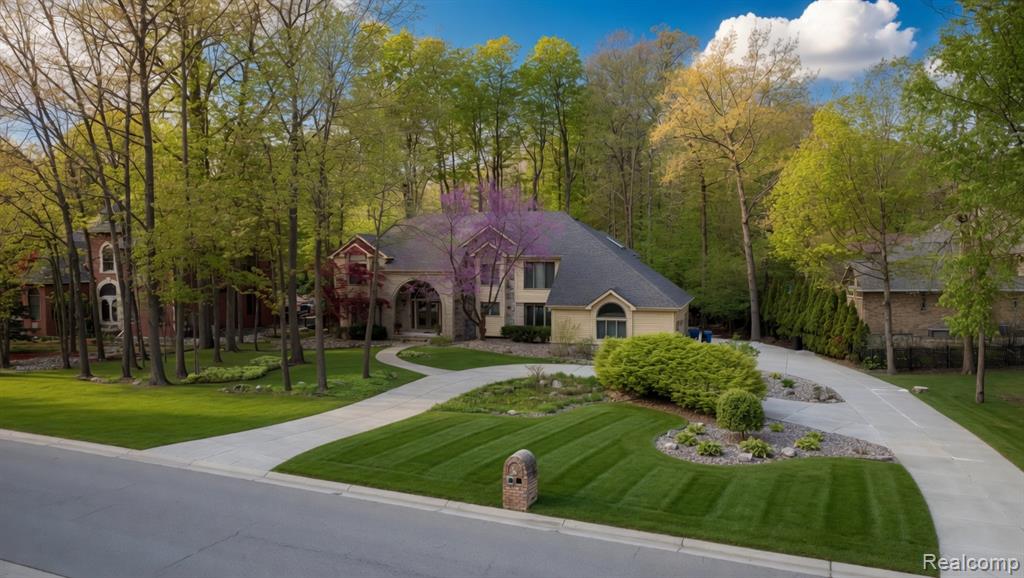 1305 Kings Pointe Road, Grand Blanc, MI 48439 — Photo 6