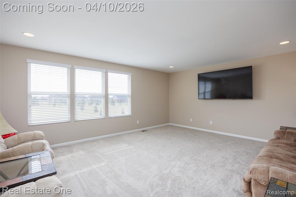 120 Crestview Drive, Rochester, MI 48306 — Photo 28