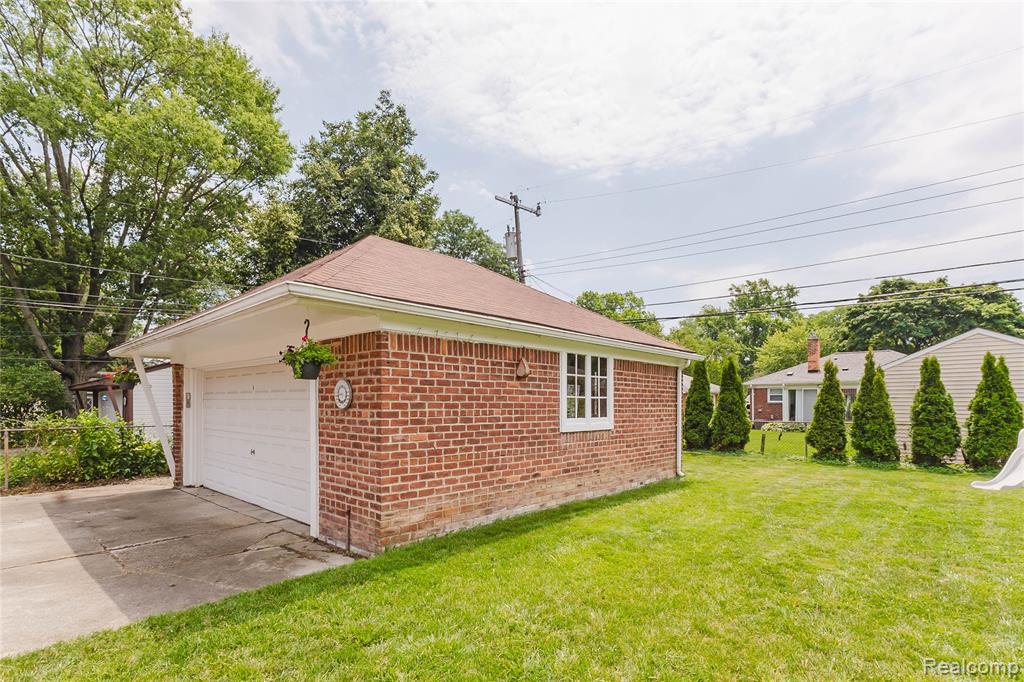 437 Normandy Road, Royal Oak, MI 48073 — Photo 34