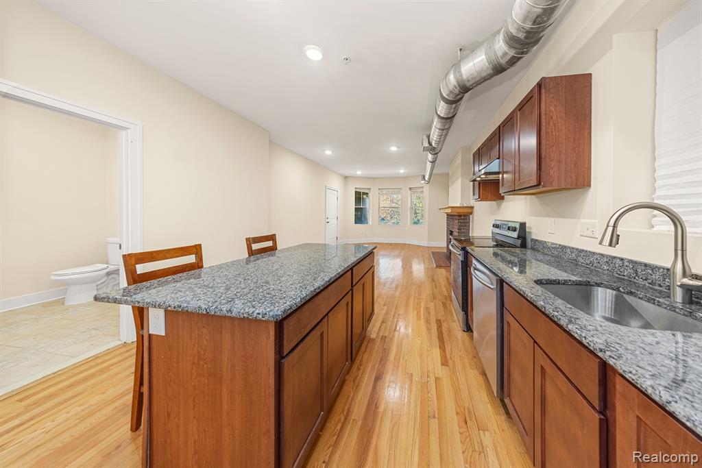 524 E Kirby Street, Detroit, MI 48202 — Photo 9