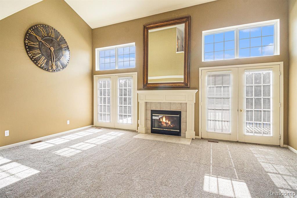 6438 Club Court W, Grand Blanc, MI 48439 — Photo 8