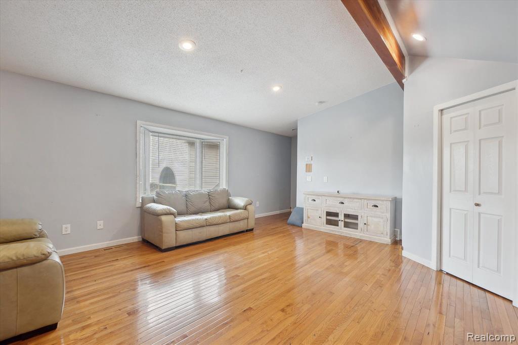 4434 N JENNINGS Road, Flint, MI 48504 — Photo 41
