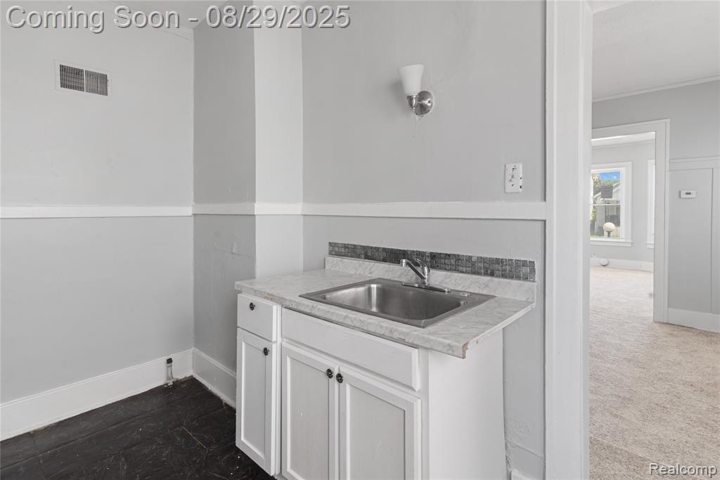 6073/6075 Whitewood Street, Detroit, MI 48210 — Photo 13