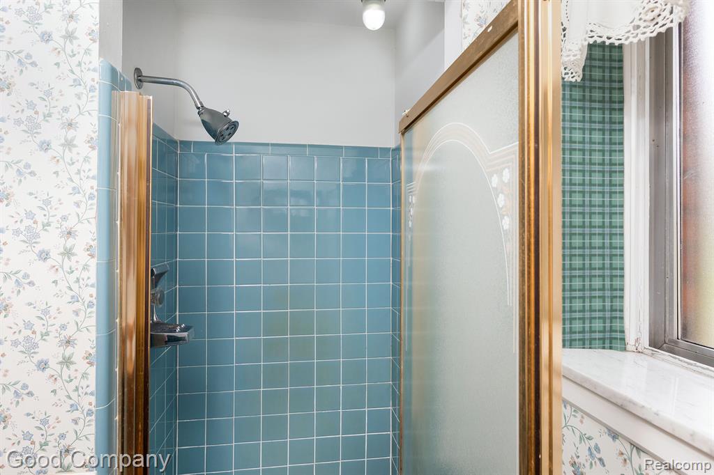 53258 BANCROFT Drive, Shelby Twp, MI 48316 — Photo 21