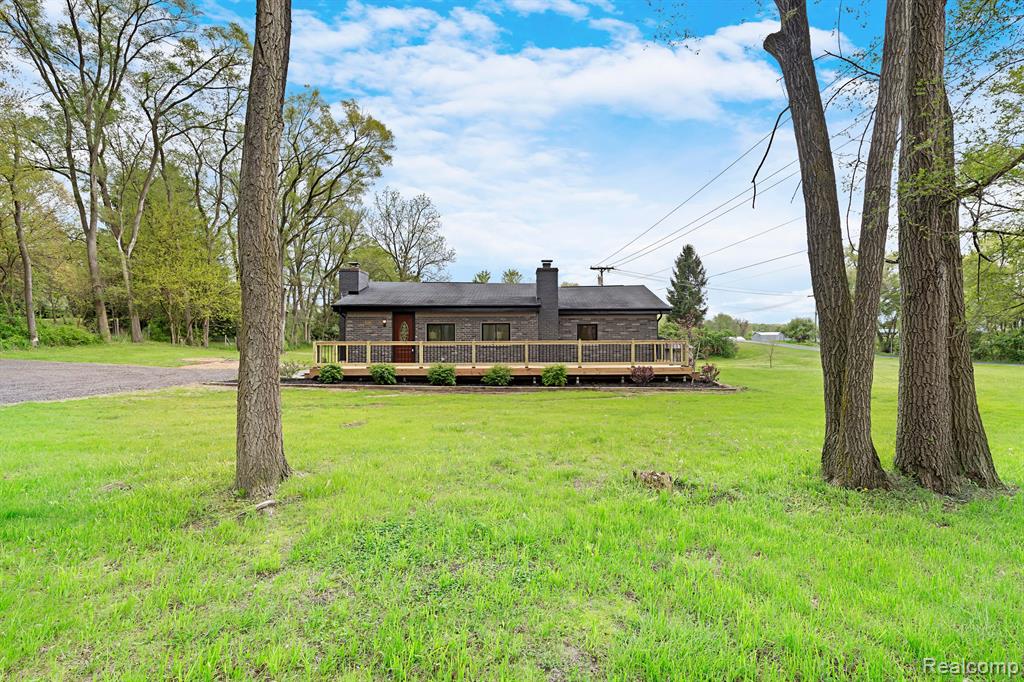 8760 HYNE Road, Brighton, MI 48114 — Photo 25