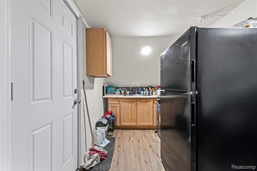 4590 Charles Street, Hamtramck, MI 48212 — Photo 29
