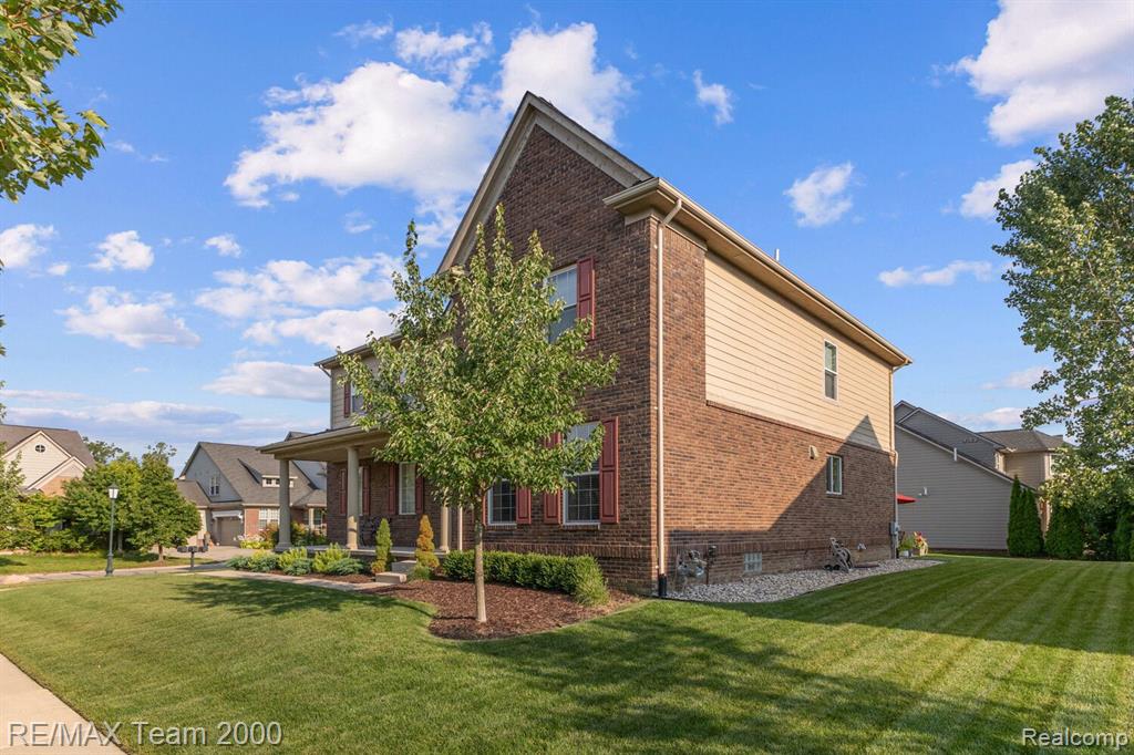 51139 GOLD RIDGE Lane, Canton, MI 48188 — Photo 35