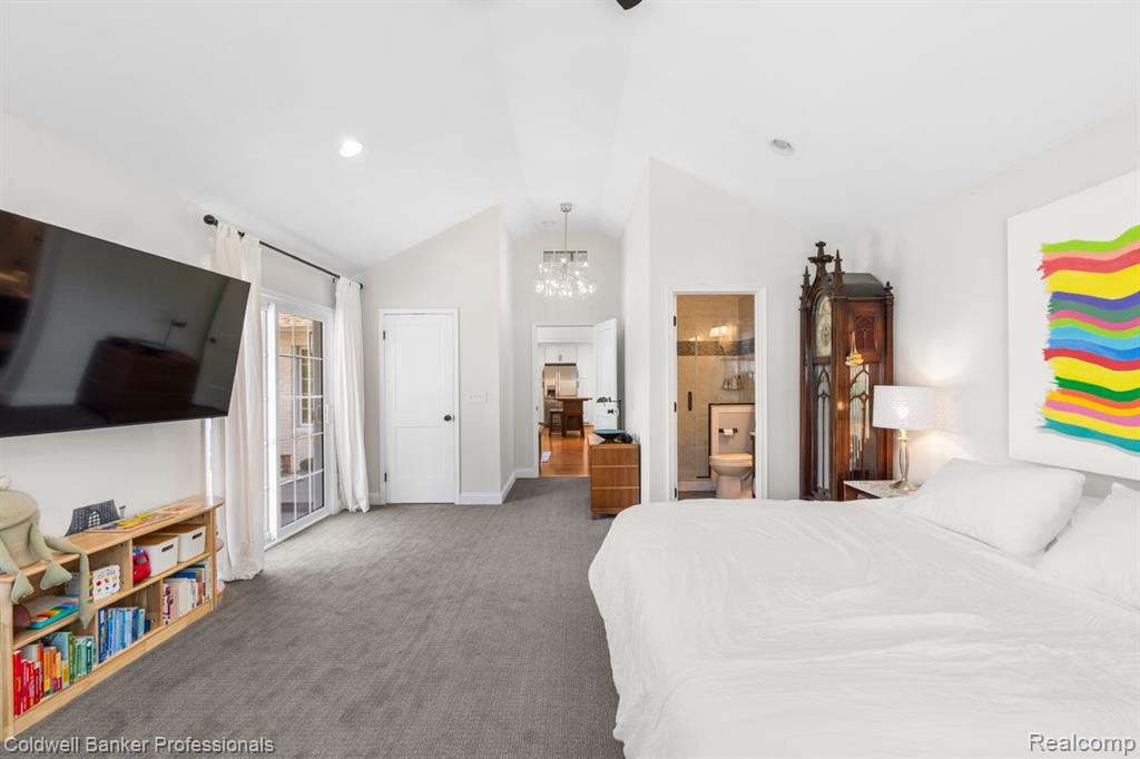 631 Washington Road, Grosse Pointe, MI 48230 — Photo 18