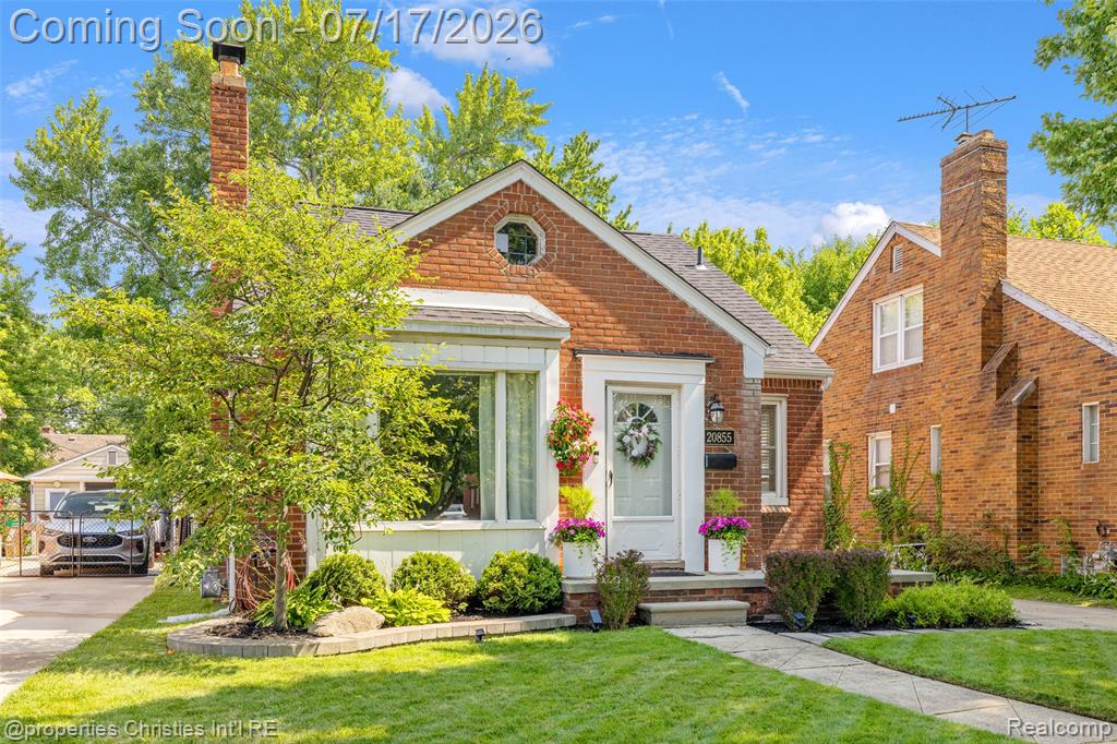 20855 Lochmoor Street, Harper Woods, MI 48225 — Photo 3