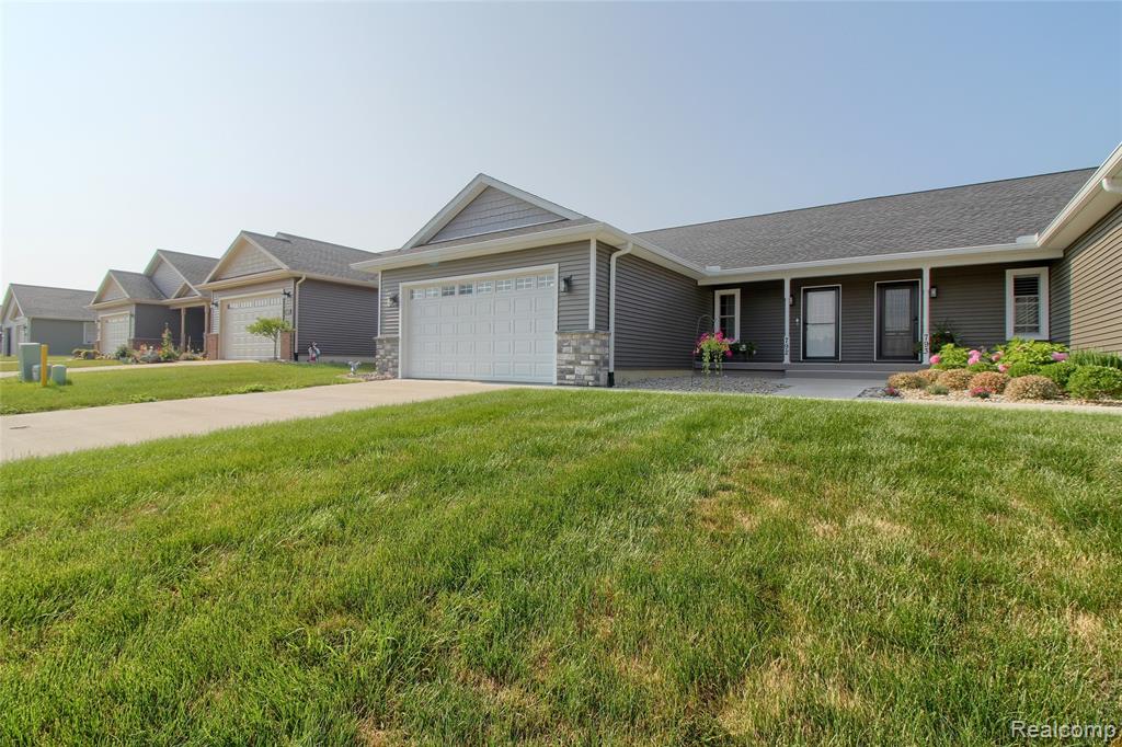 792 Meadows Court, Grass Lake, MI 49240 — Photo 2