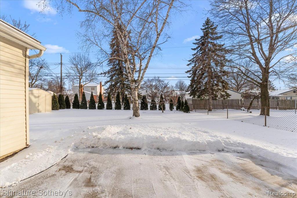 40499 Orangelawn Avenue, Plymouth, MI 48170 — Photo 24