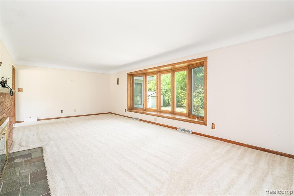 8825 N BECK Road, Plymouth, MI 48170 — Photo 14