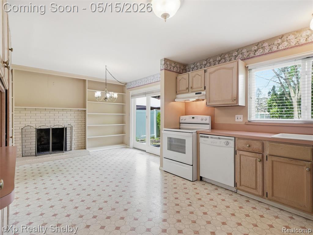 40753 Irval Drive, Sterling Heights, MI 48313 — Photo 11
