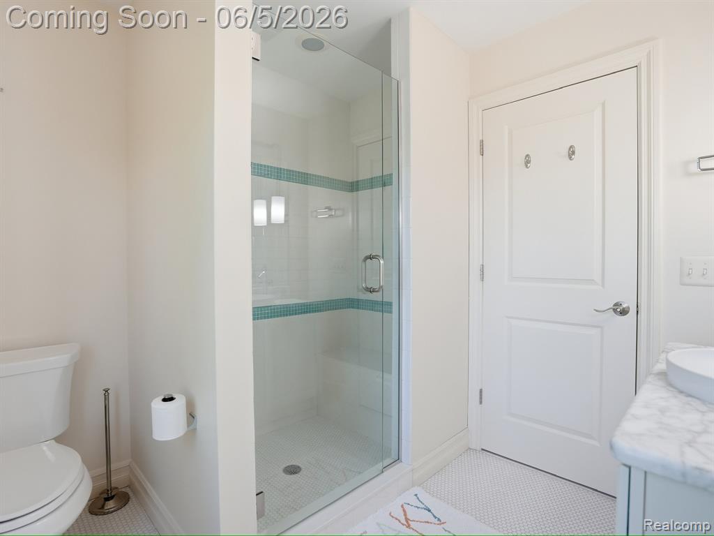 55951 Ashbrooke Drive W, Utica, MI 48316 — Photo 40