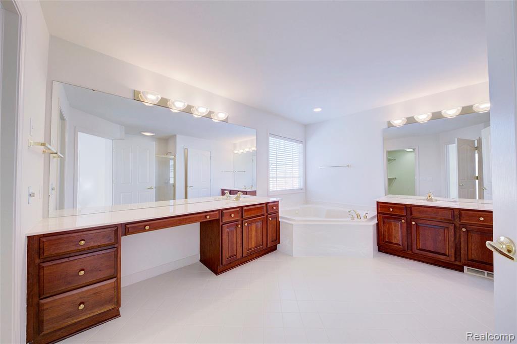 392 Lenox Drive, Canton, MI 48188 — Photo 40