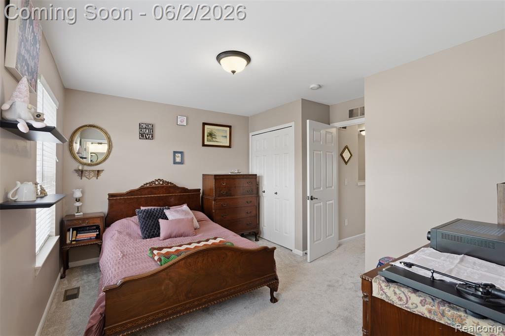 3133 Johanna Ware W, Wixom, MI 48393 — Photo 17