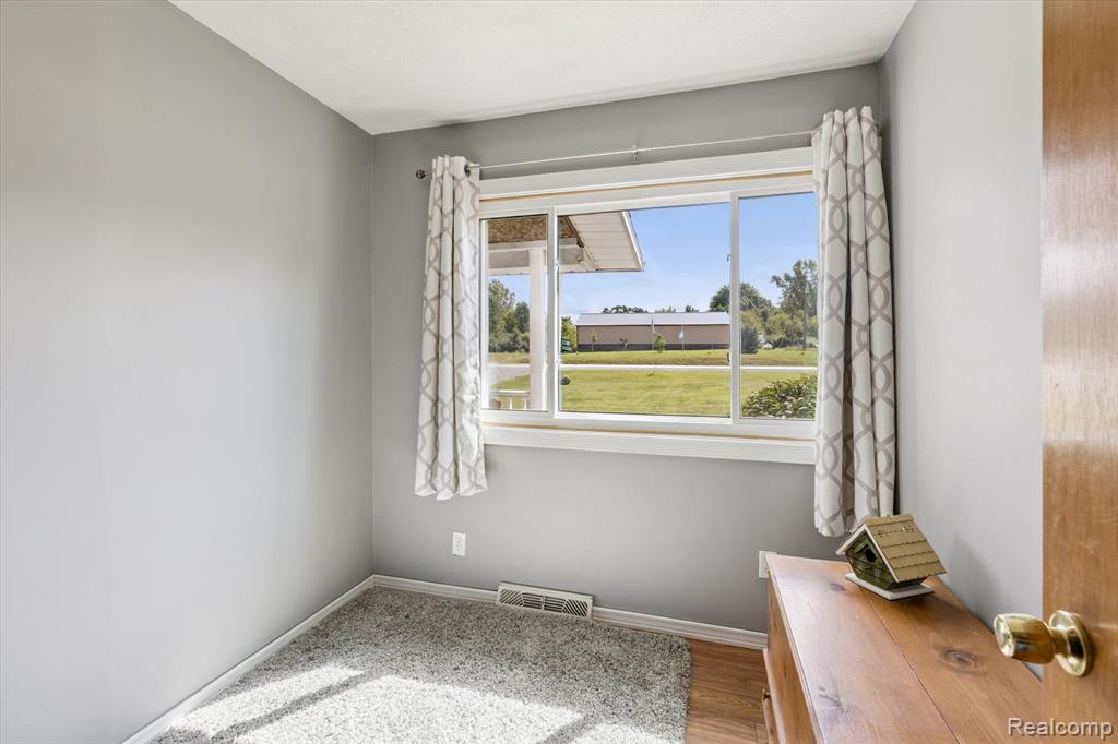 8260 Birch Run Road, Millington, MI 48746 — Photo 21