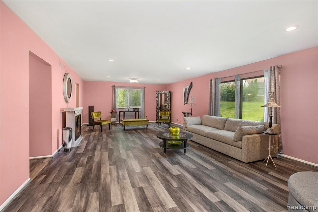 29761 Farmbrook Villa Lane, Southfield, MI 48034 — Photo 7