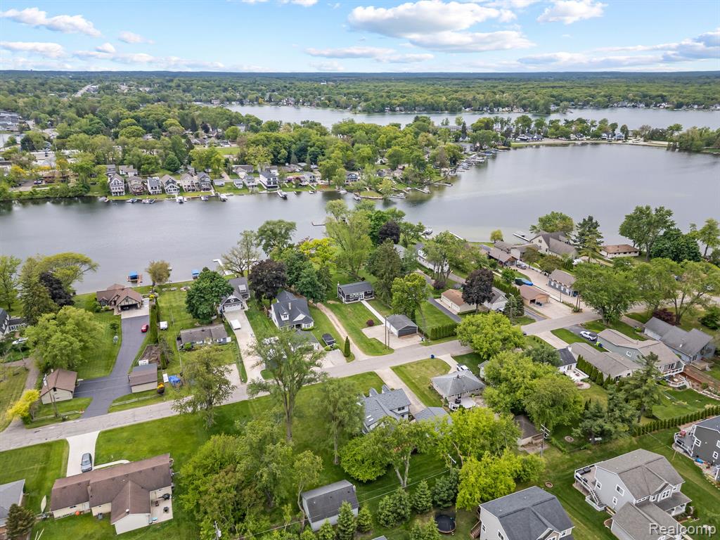 8380 COOLEY BEACH Drive, White Lake, MI — Photo 41
