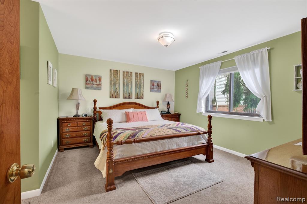 10244 Nancys Boulevard, Grosse Ile, MI 48138 — Photo 18