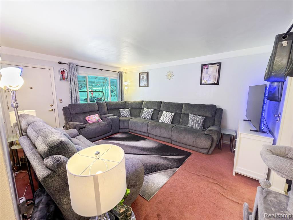 4710 Edgewood Street, Dearborn Heights, MI 48125 — Photo 15