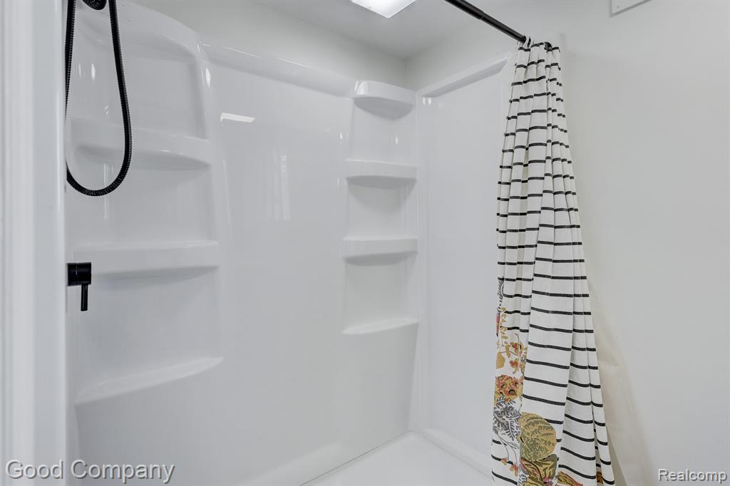 4896 Chicago Road, Warren, MI 48092 — Photo 37