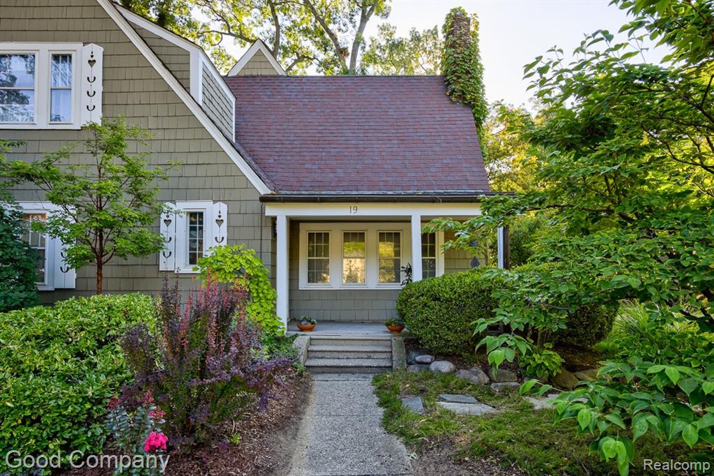 19 Oakdale Boulevard, Pleasant Ridge, MI — Photo 59