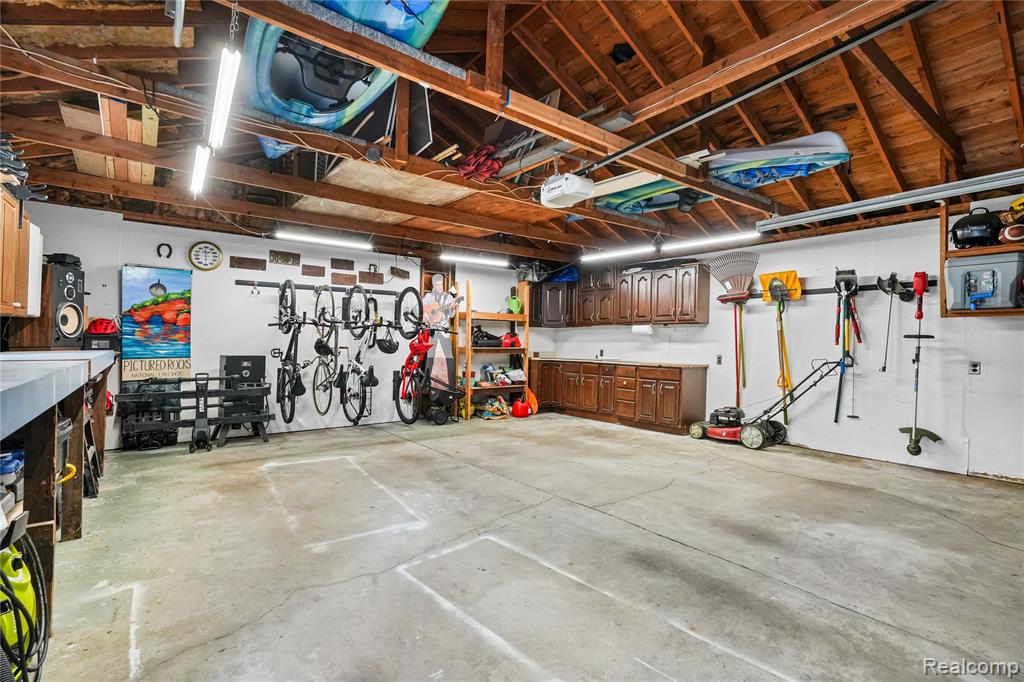 445 Linden Avenue, Royal Oak, MI 48073 — Photo 25