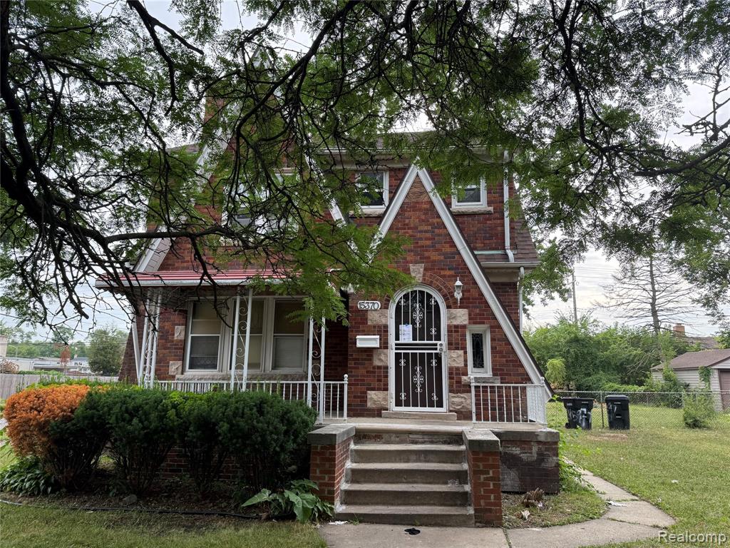 15370 Winthrop Street, Detroit, MI 48227
