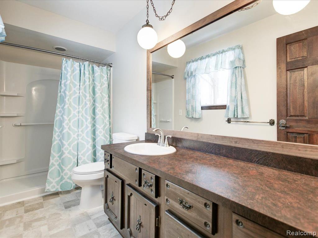 4445 W WATER Street, Port Huron, MI 48060 — Photo 16