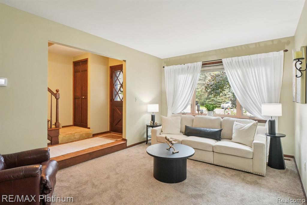 2581 Pepper Court, Hartland, MI 48353 — Photo 5