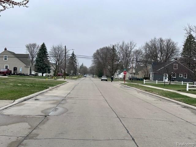1612 Deering Street, Garden City, MI — Photo 8