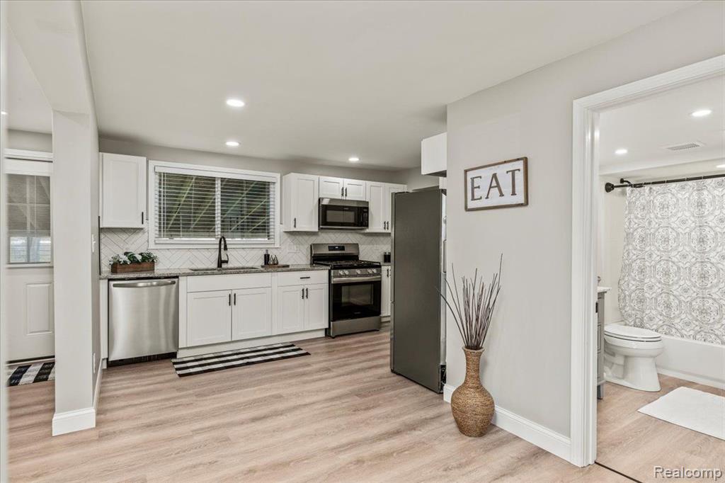 25 PEARL Street, Oxford, MI 48371 — Photo 14