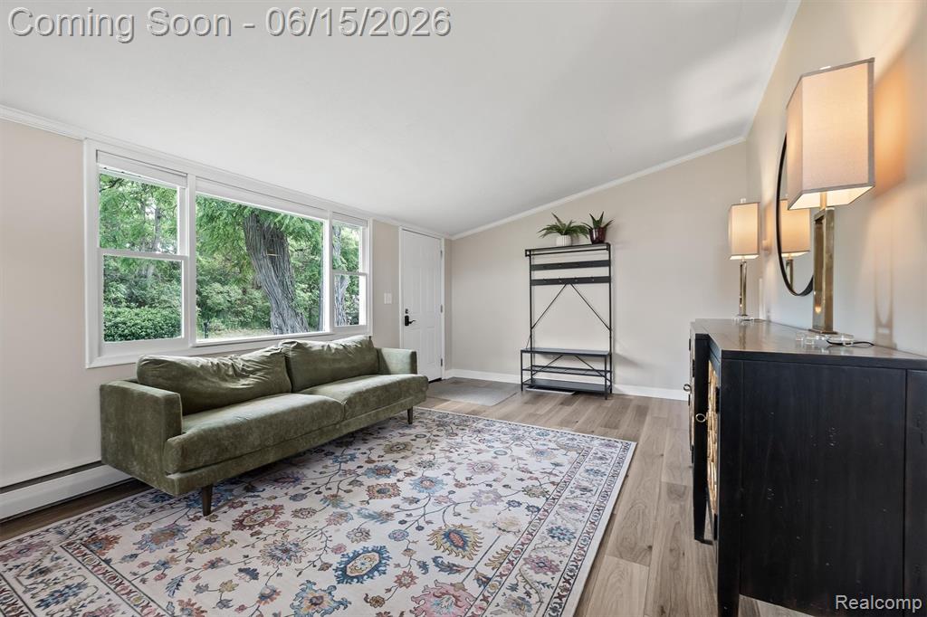 870 Pine Tree Road, Lake Orion, MI 48362 — Photo 6