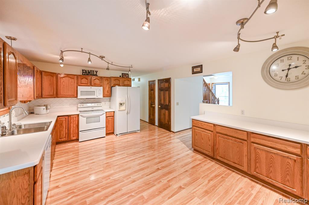 4534 SUPERIOR Street, Newport, MI 48166 — Photo 26