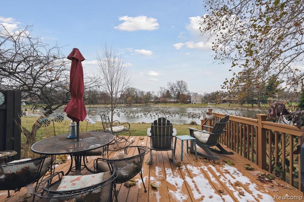 1915 SHEFFIELD Drive, Ypsilanti, MI 48198 — Photo 28