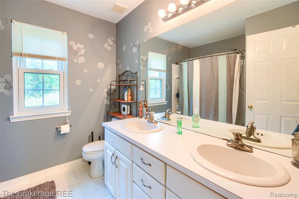 765 3rd Street, Fenton, MI 48430 — Photo 37