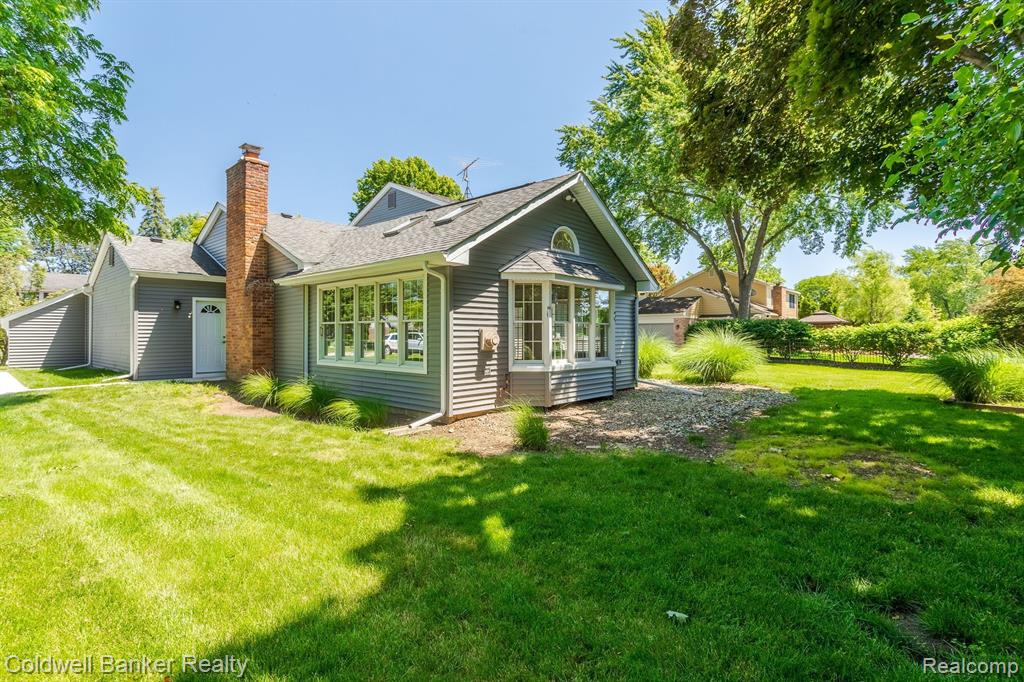 16235 WINCHESTER Drive, Northville, MI 48168 — Photo 41