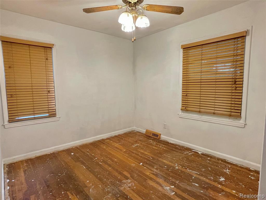 10444 Quirk Road, Van Buren, MI 48111 — Photo 9